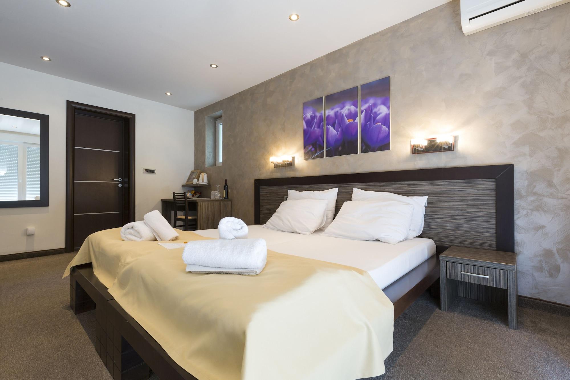 Villa Mystique Beograd Ngoại thất bức ảnh