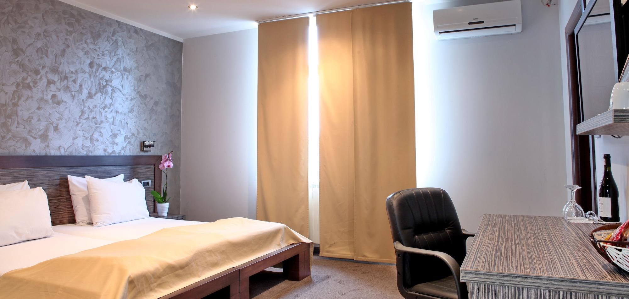 Villa Mystique Beograd Ngoại thất bức ảnh